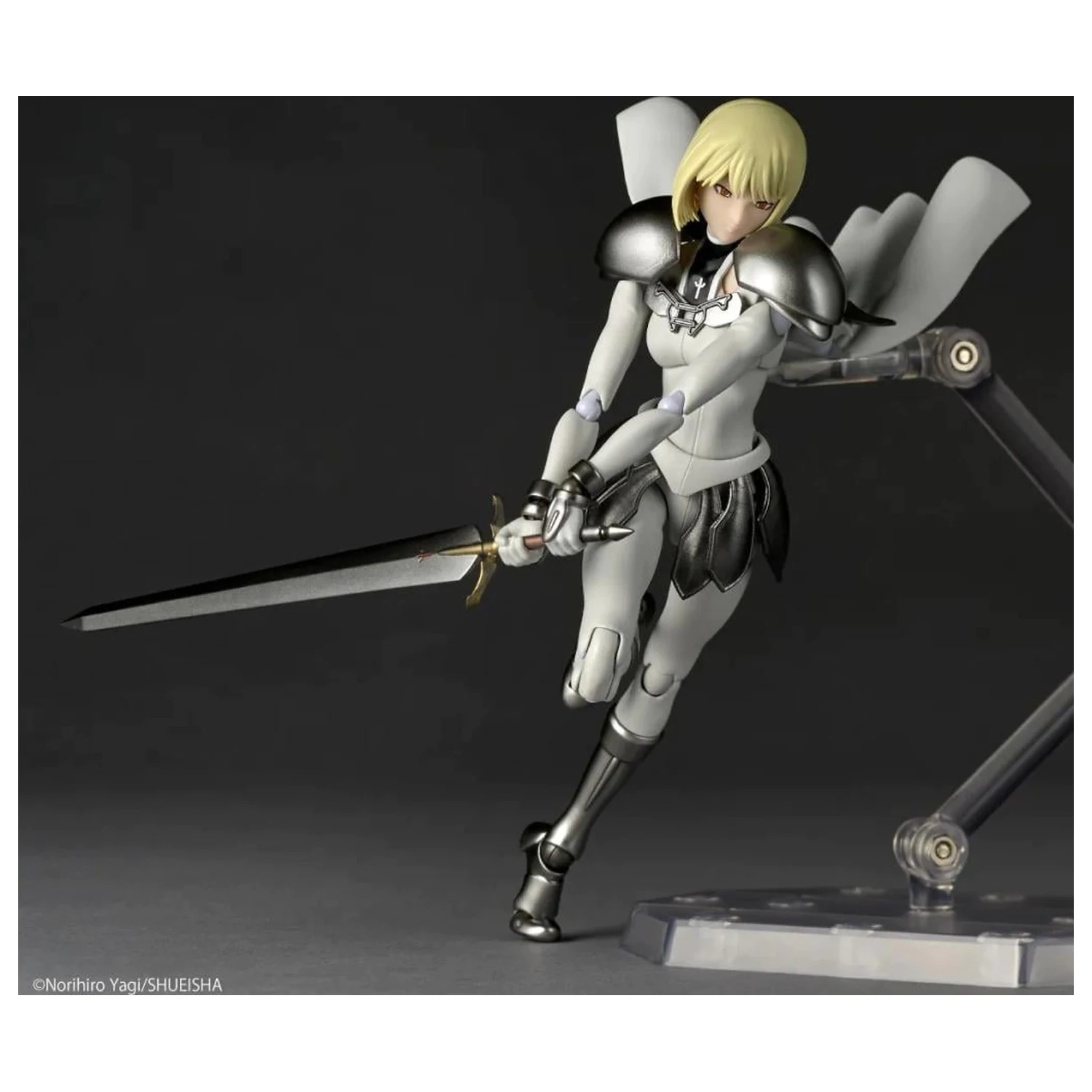 Claymore Clare Figure Revoltech 15.5cm product photo