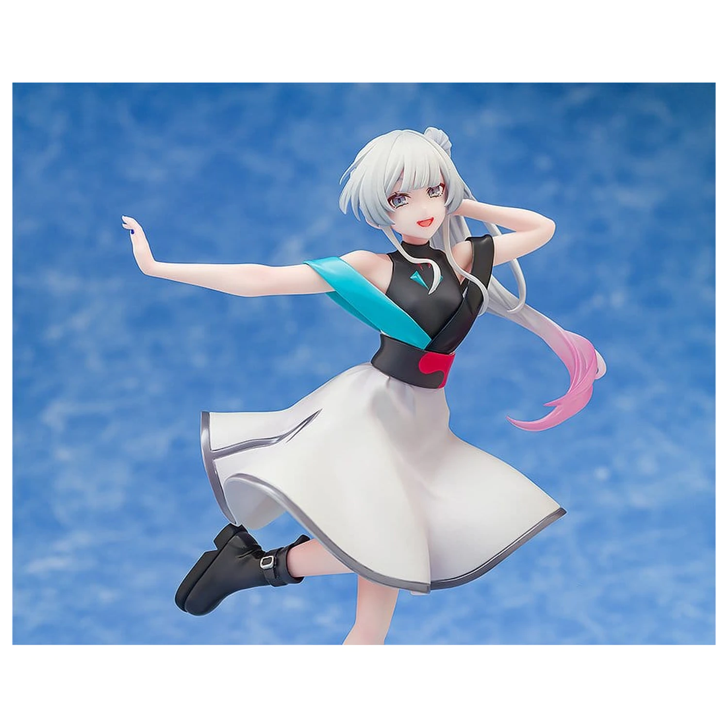 Cosmic Princess Kaguya! PVC Figure Yachiyo Runami: Collaboration Concert Ver. 17 cm product photo