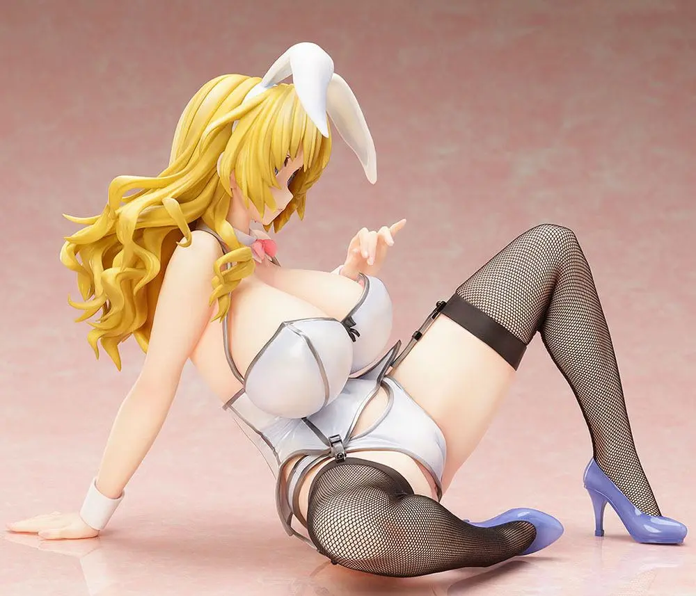 Creators Opinion PVC Statue 1/4 Chie Bunny Version 23 cm product photo