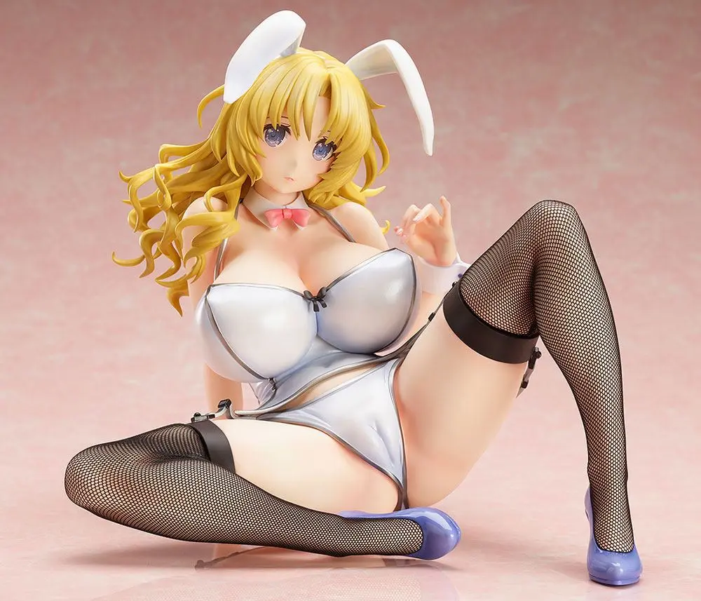 Creators Opinion PVC Statue 1/4 Chie Bunny Version 23 cm product photo