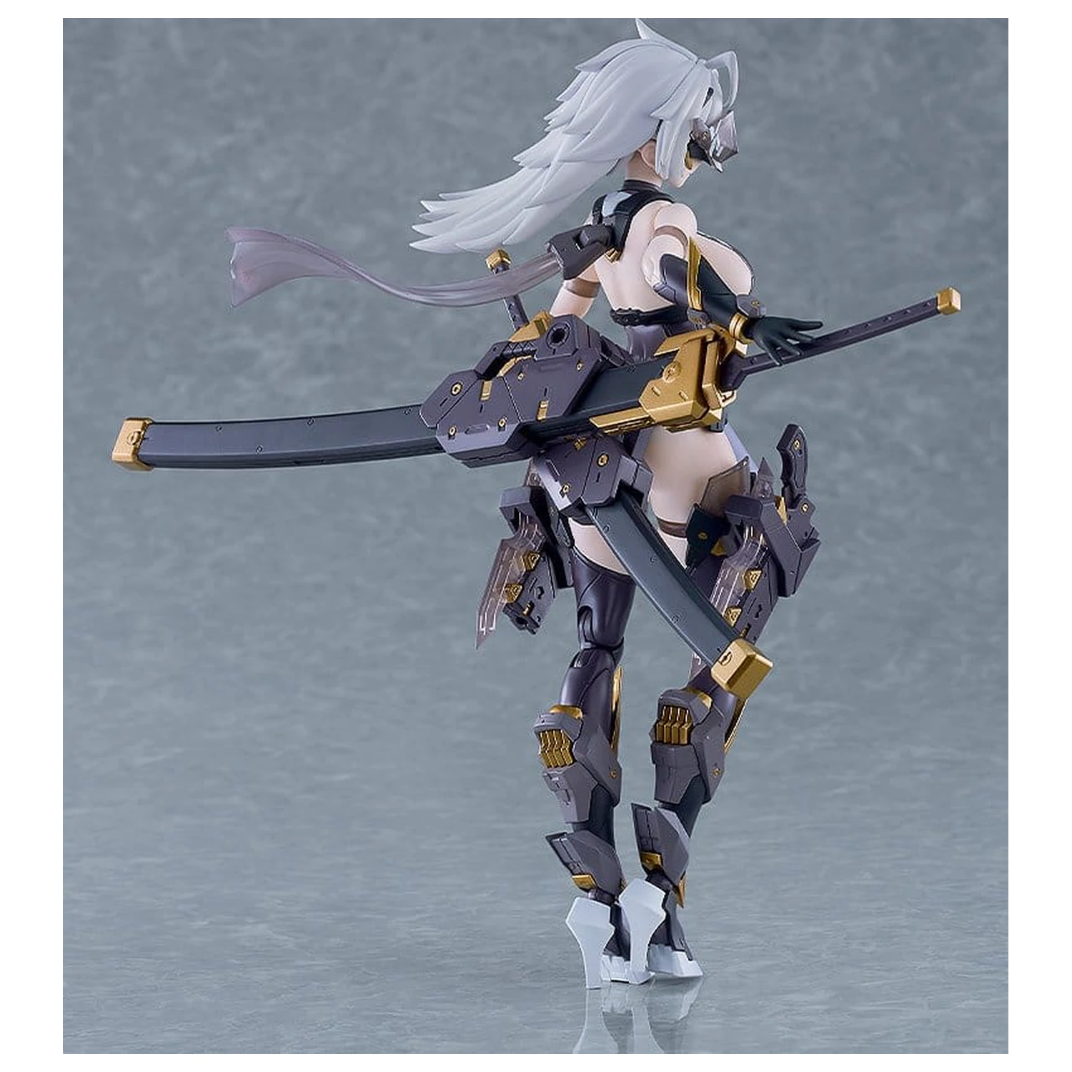 Cutie Honey Nova Plamatea Plastic Model Kit Black Honey 17 cm product photo