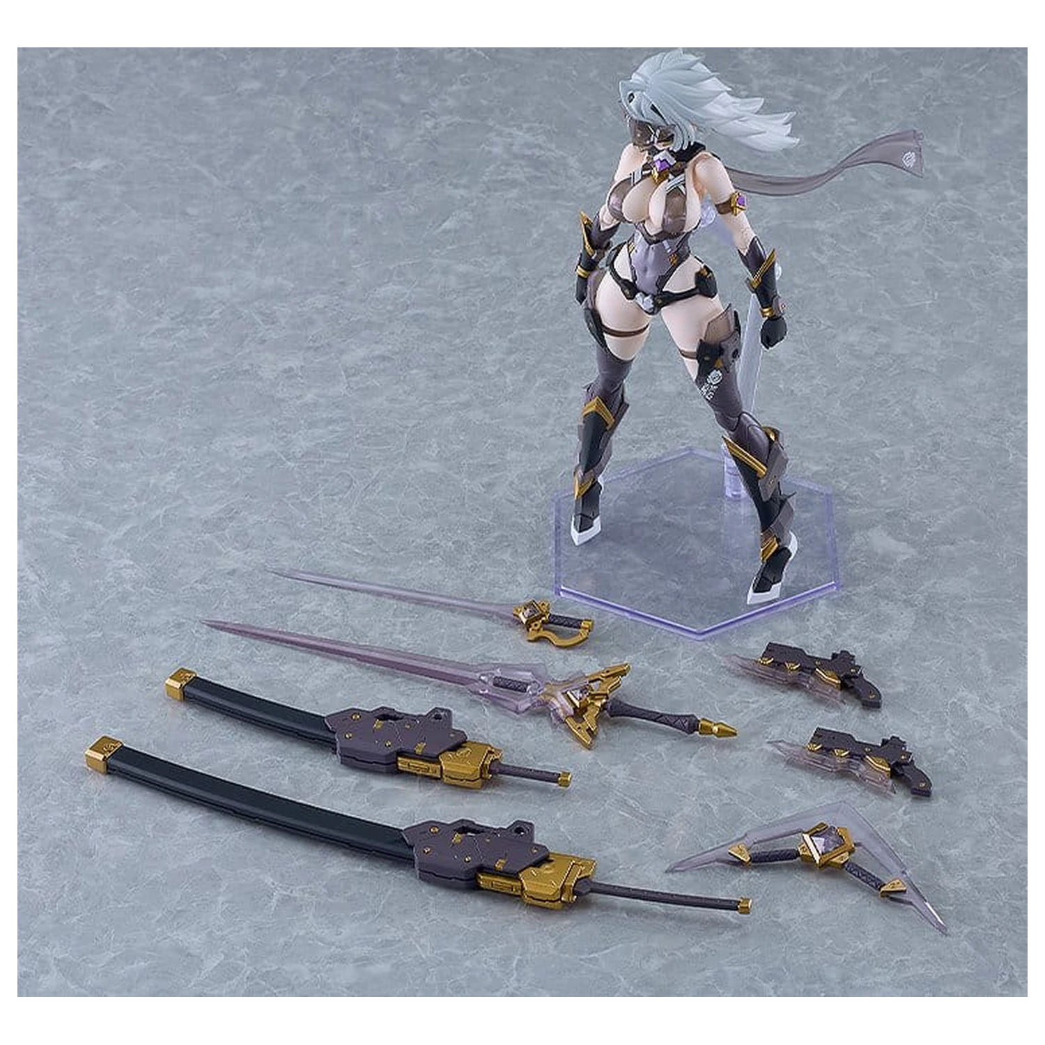Cutie Honey Nova Plamatea Plastic Model Kit Black Honey 17 cm product photo