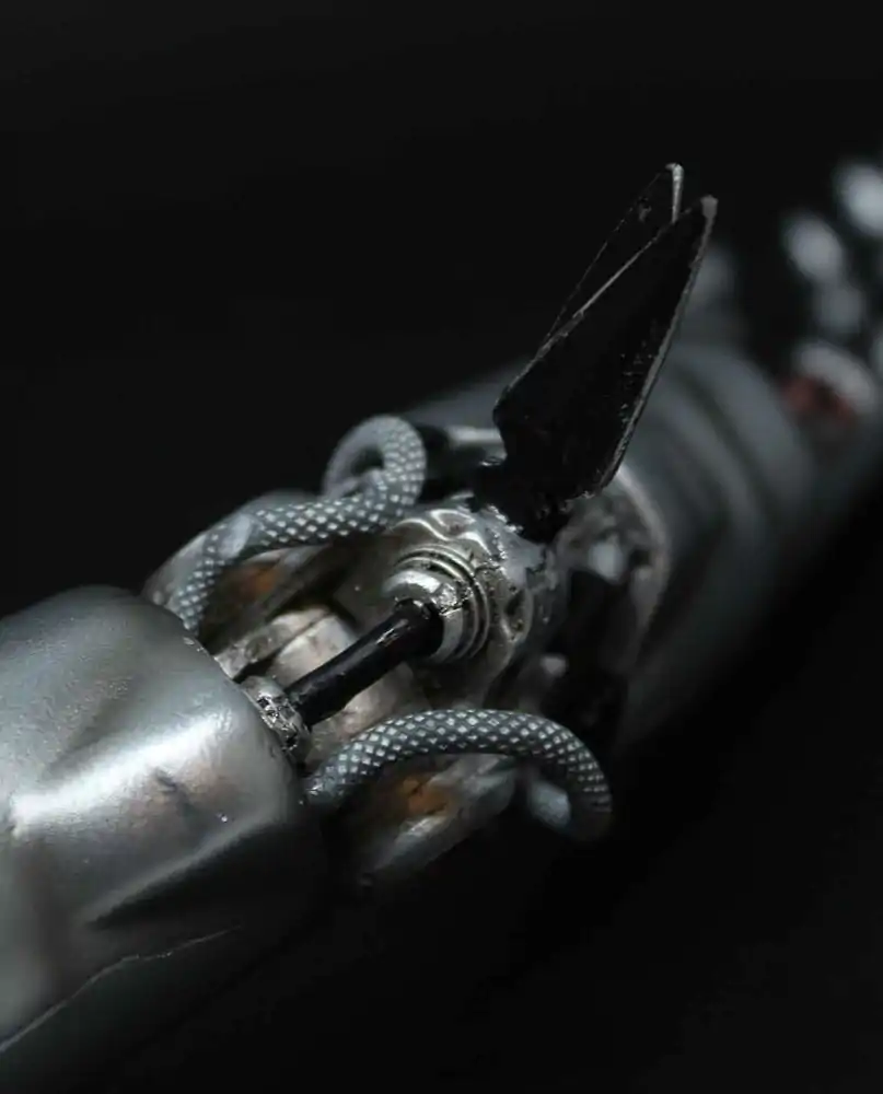 Cyberpunk: Edgerunners Replica Silverhand Arm 30 cm product photo