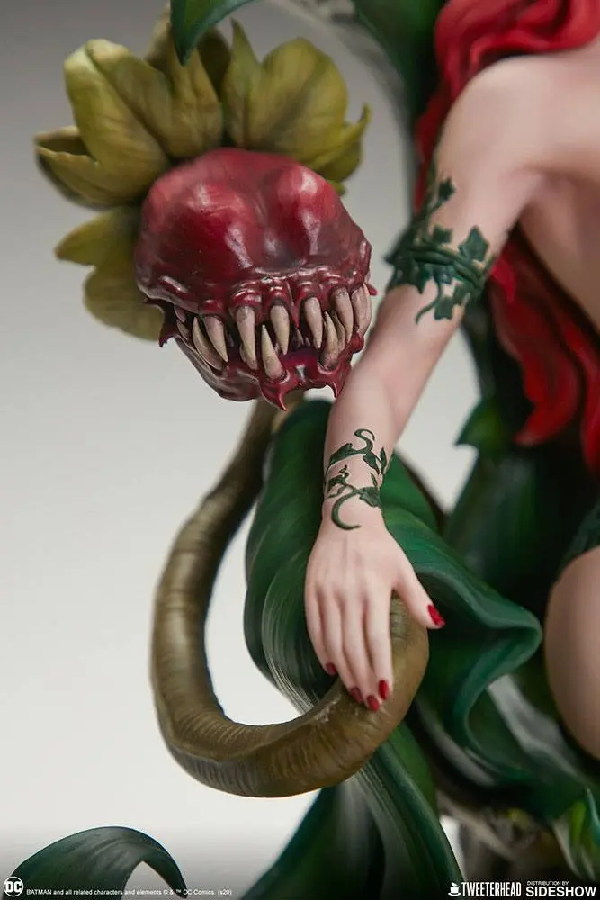 DC Comic Maquette Poison Ivy 36 cm product photo