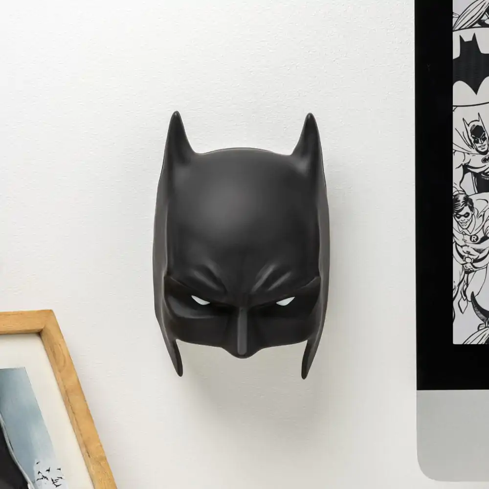 DC Comics 3D LED Light Batman Mask product photo