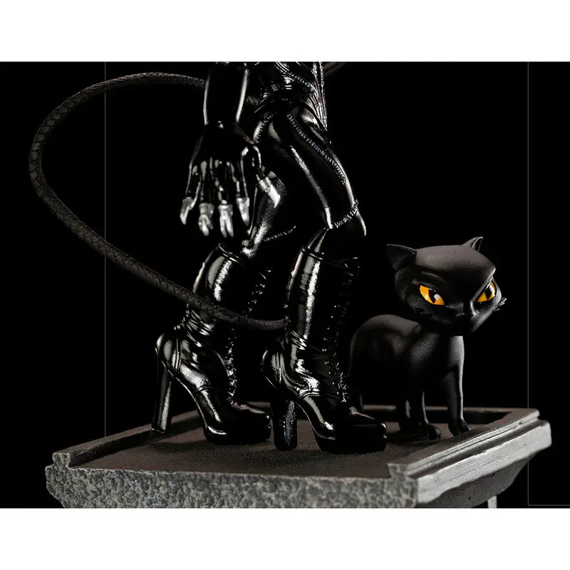 DC Comics Mini Co. Deluxe PVC Figure Catwoman (Batman Returns) 17 cm product photo