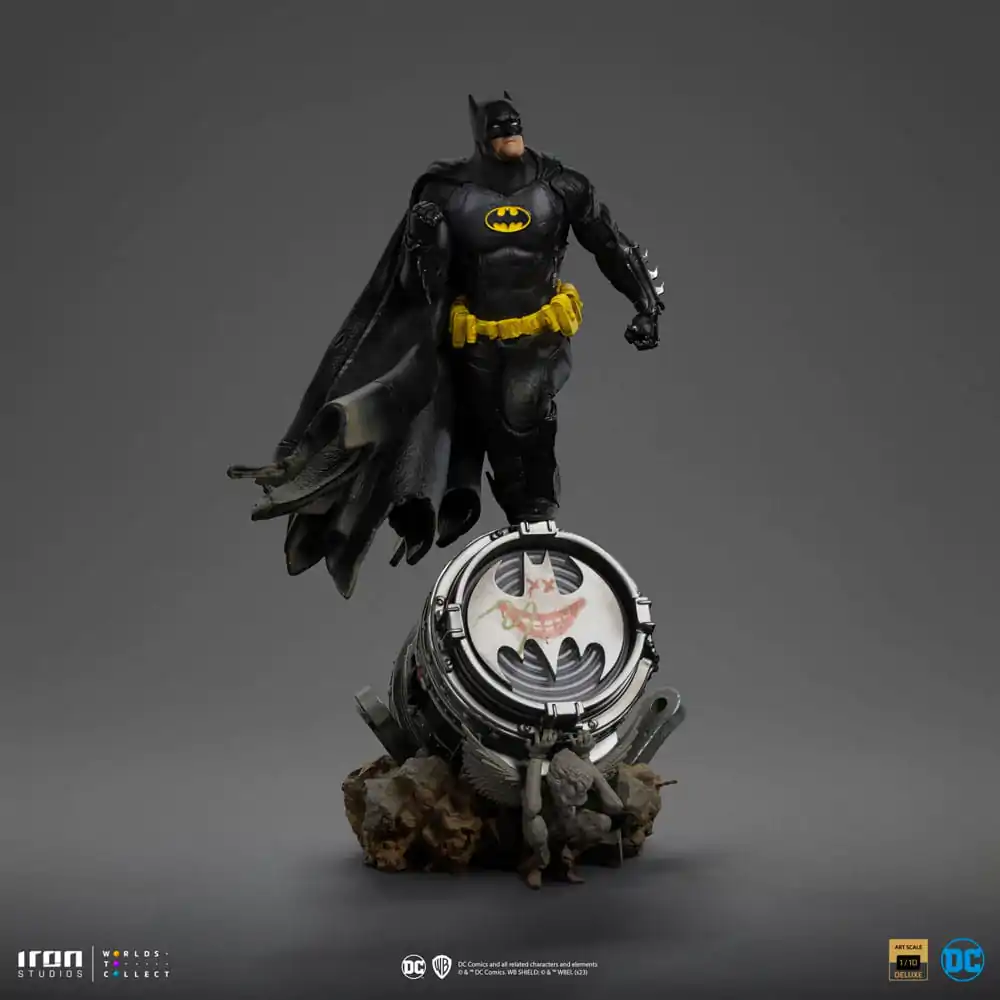 DC Comics BDS Art Scale Statue 1/10 Batman Deluxe (Black Version Exclusive) heo EU Exclusive 30 cm termékfotó