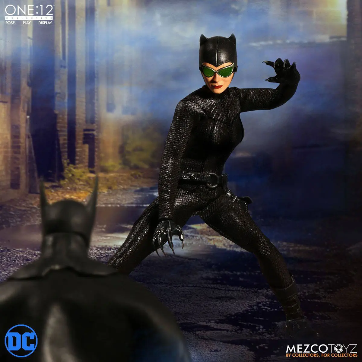 DC Comics Catwoman figure product photo