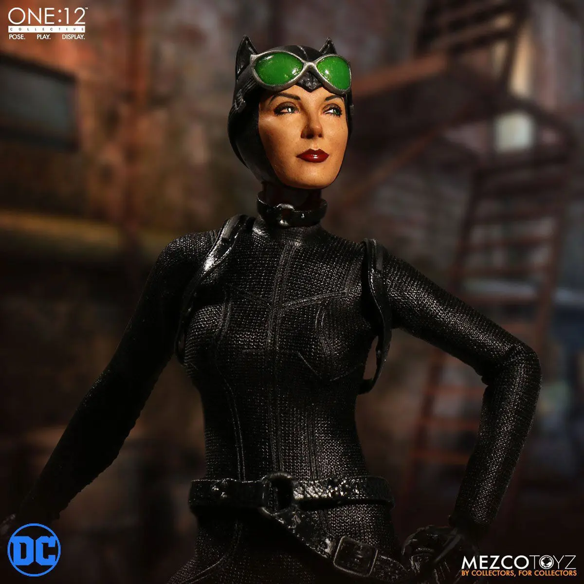 DC Comics Catwoman figure product photo