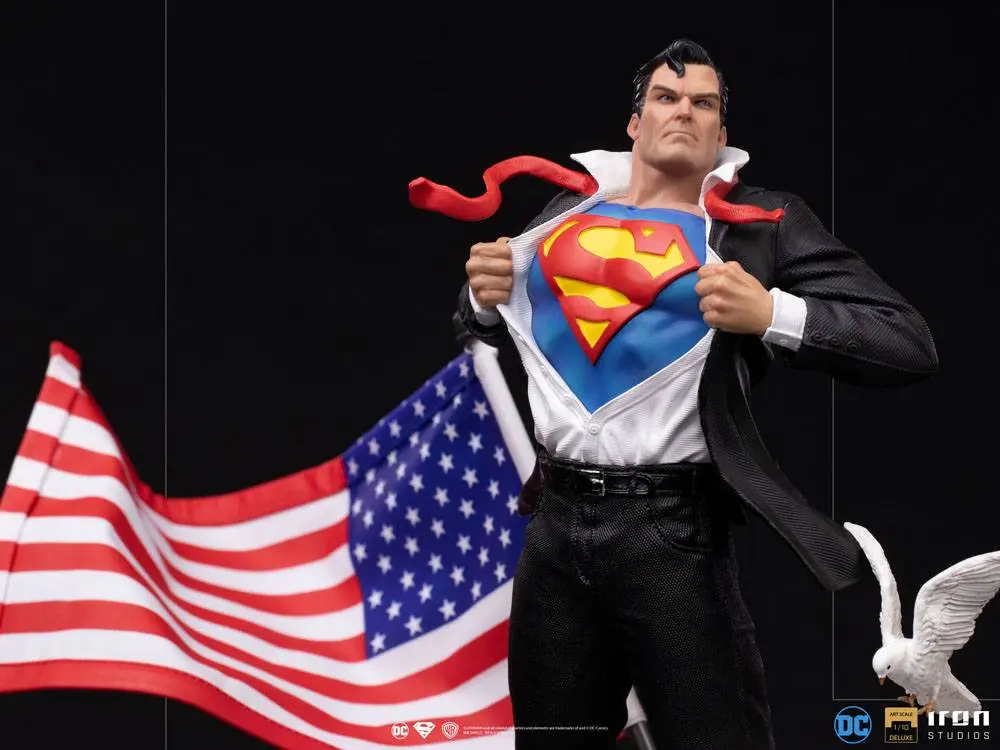 DC Comics Deluxe Art Scale Statue 1/10 Clark Kent 29 cm product photo