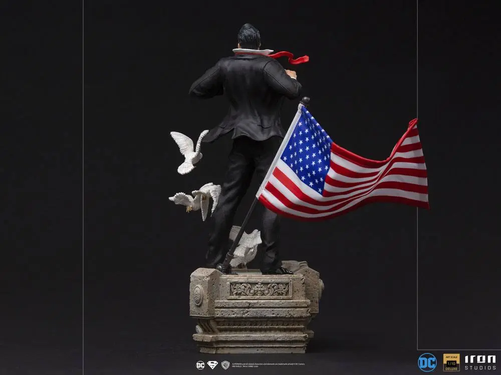 DC Comics Deluxe Art Scale Statue 1/10 Clark Kent 29 cm product photo
