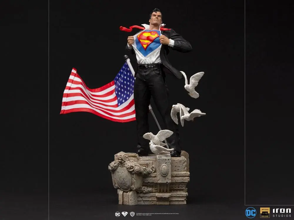 DC Comics Deluxe Art Scale Statue 1/10 Clark Kent 29 cm product photo