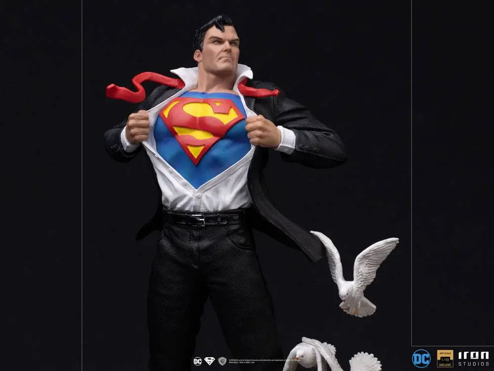 DC Comics Deluxe Art Scale Statue 1/10 Clark Kent 29 cm product photo