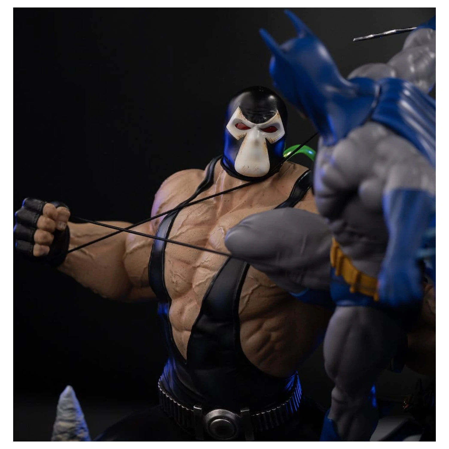 DC Comics Diorama 1/10 Batman vs Bane 33 cm product photo