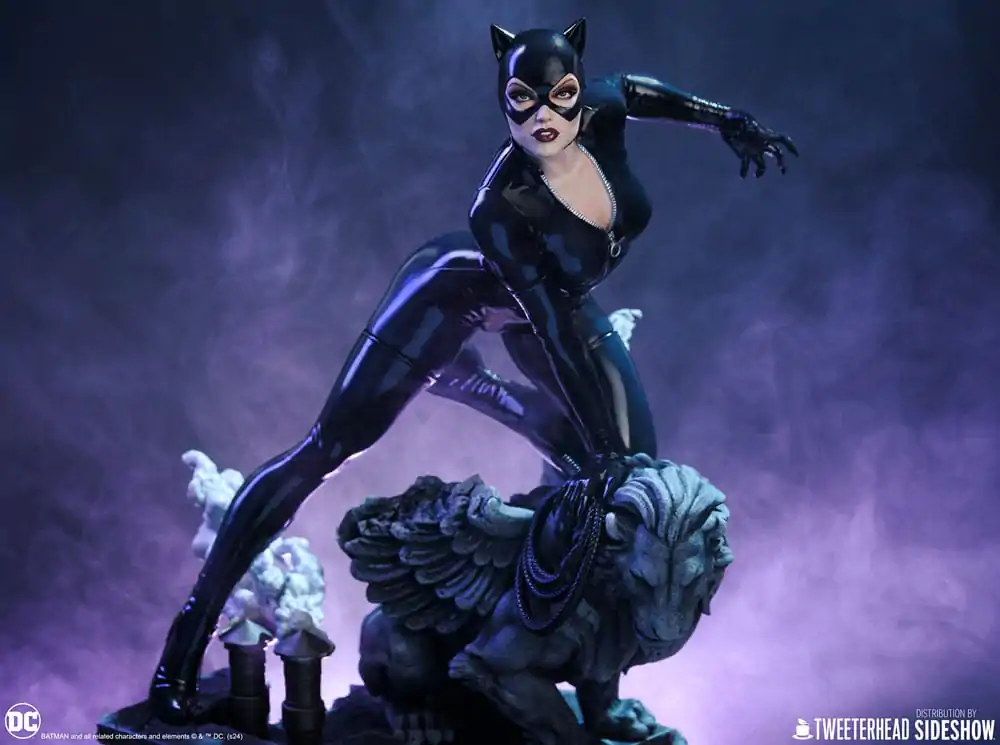 DC Comics Maquette 1/6 Catwoman 35 cm product photo