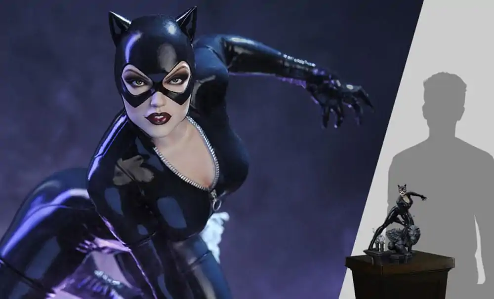 DC Comics Maquette 1/6 Catwoman 35 cm product photo