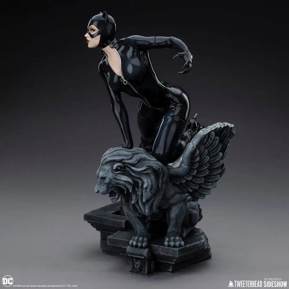 DC Comics Maquette 1/6 Catwoman 35 cm product photo