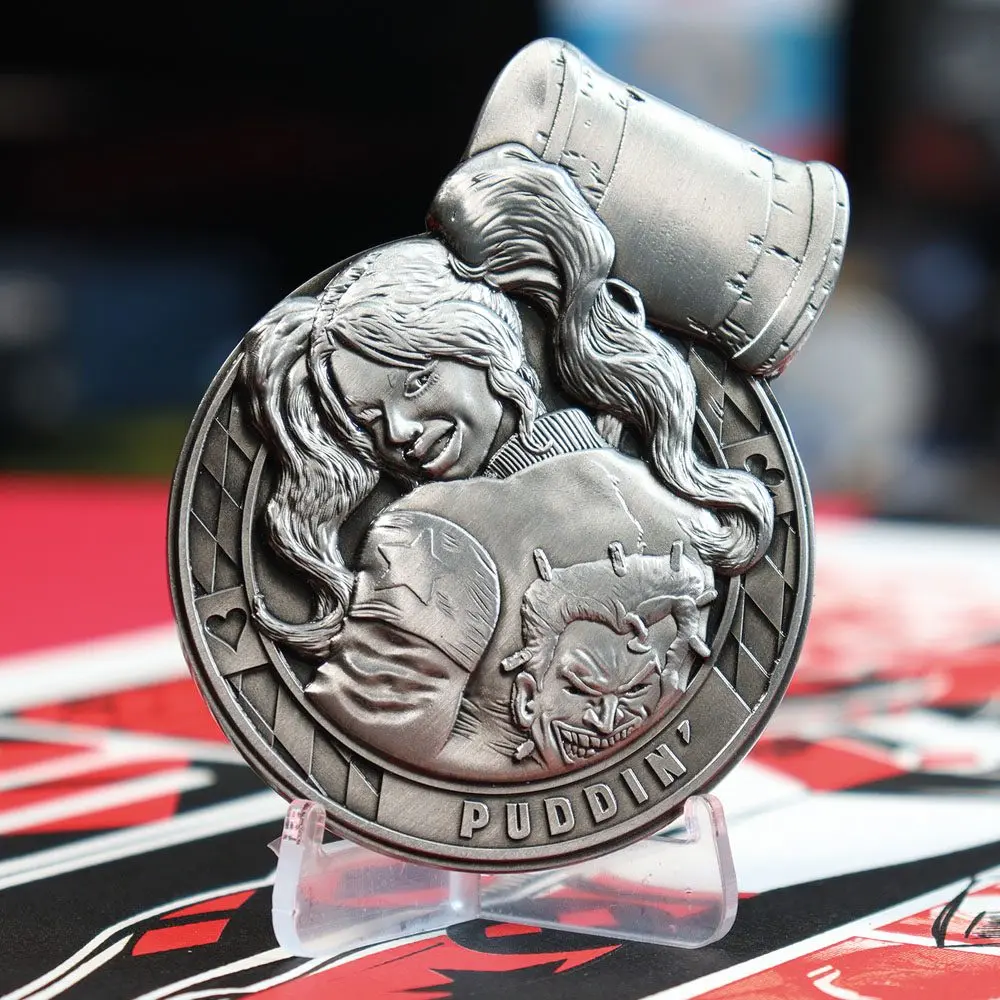 DC Comics Medallion Harley Quinn 30th Anniversary Limited Edition product photo