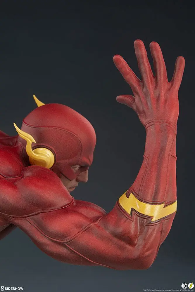 DC Comics Premium Format Figure The Flash 43 cm product photo