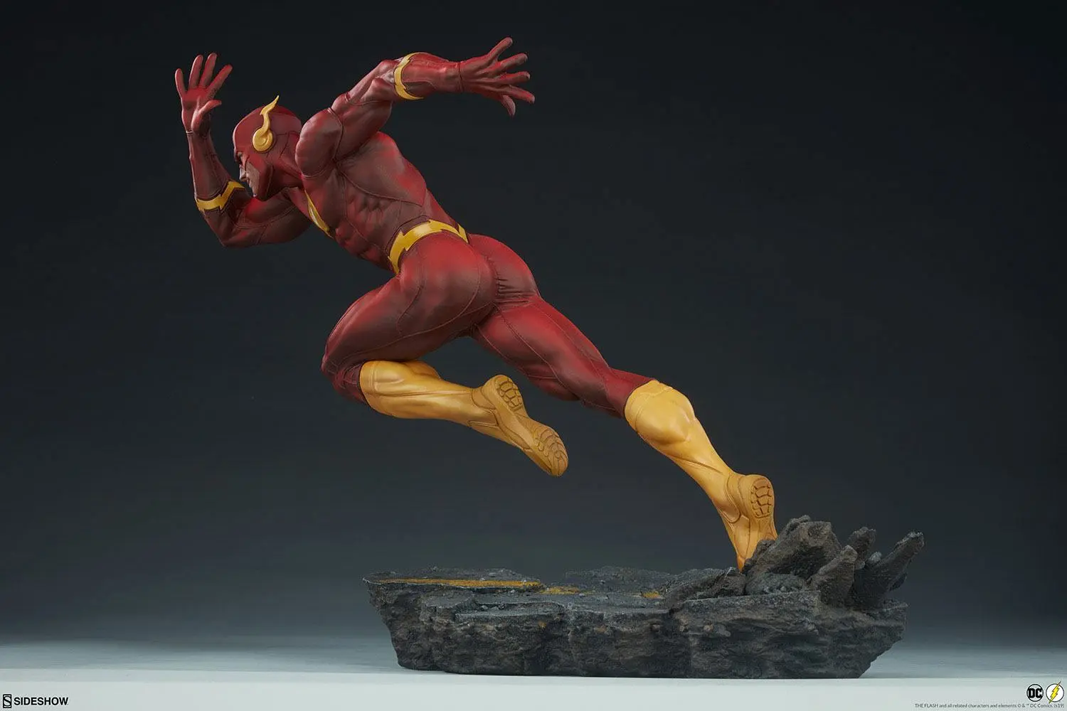 DC Comics Premium Format Figure The Flash 43 cm product photo