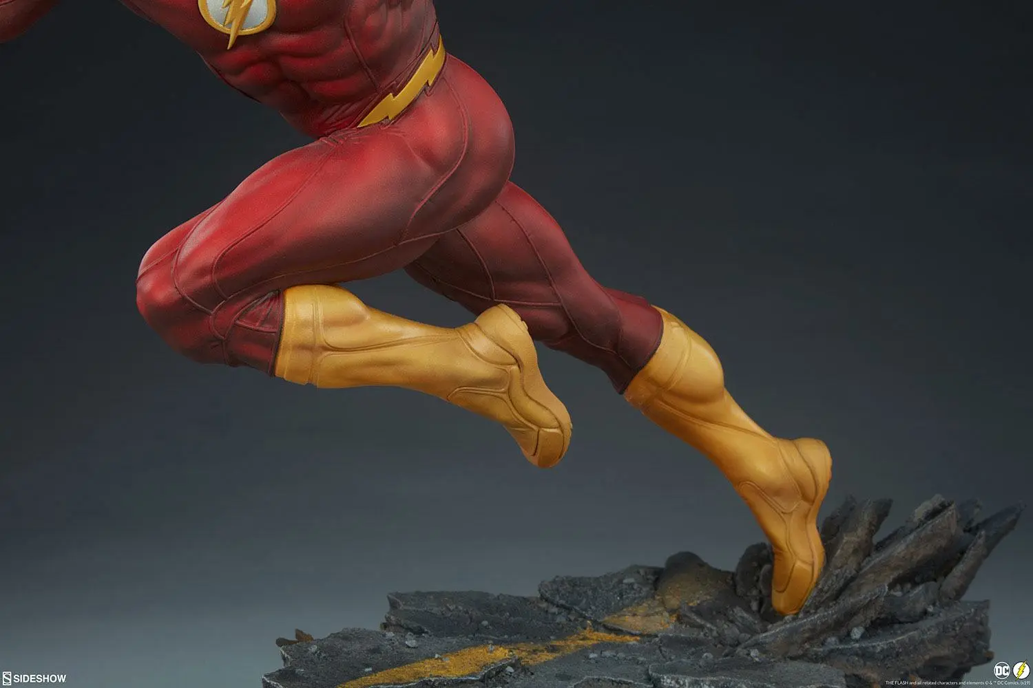 DC Comics Premium Format Figure The Flash 43 cm product photo