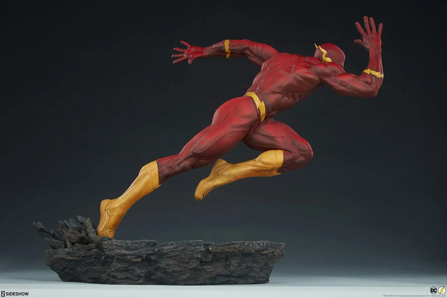 DC Comics Premium Format Figure The Flash 43 cm product photo
