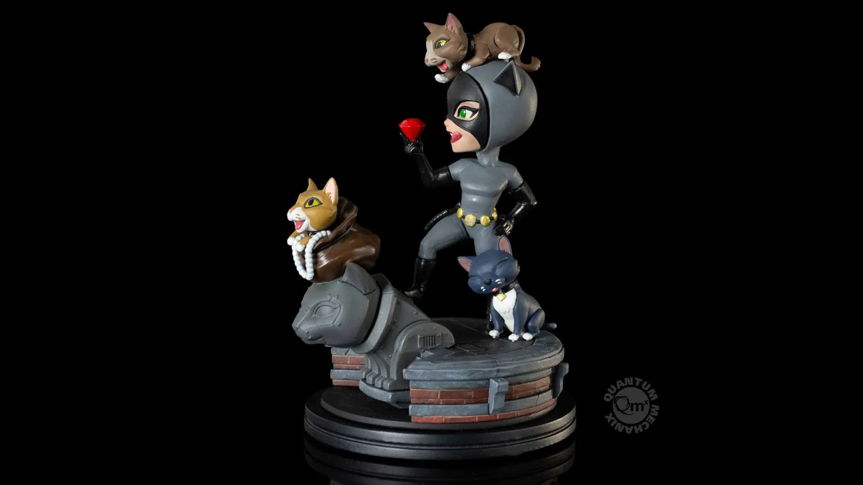 DC Comics Q-Fig Elite Figure Catwoman 12 cm product photo