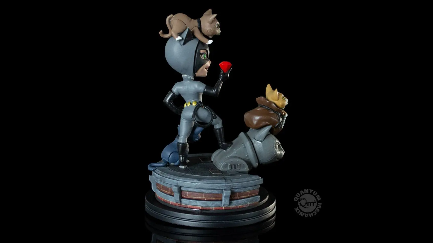 DC Comics Q-Fig Elite Figure Catwoman 12 cm product photo