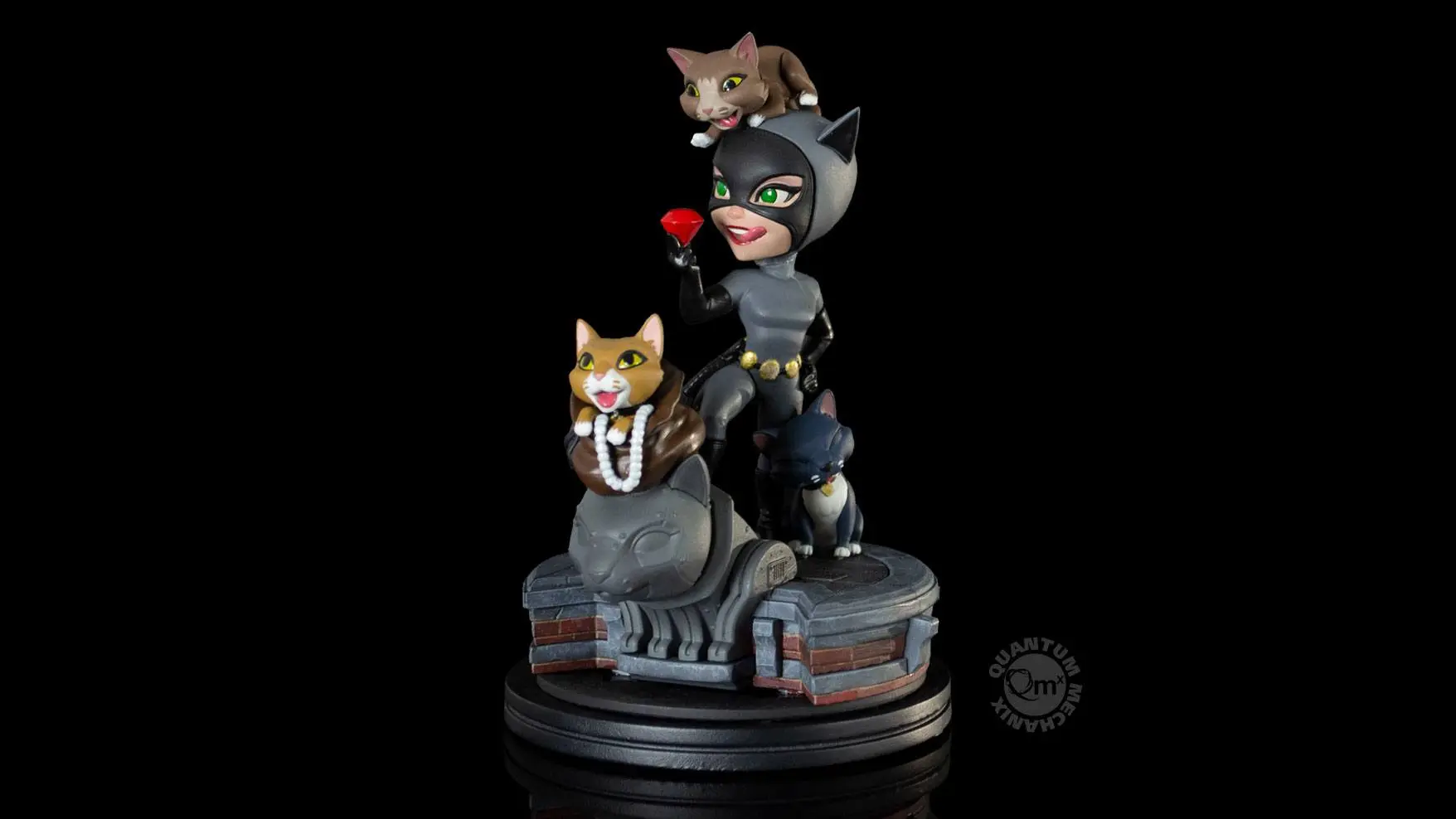 DC Comics Q-Fig Elite Figure Catwoman 12 cm product photo