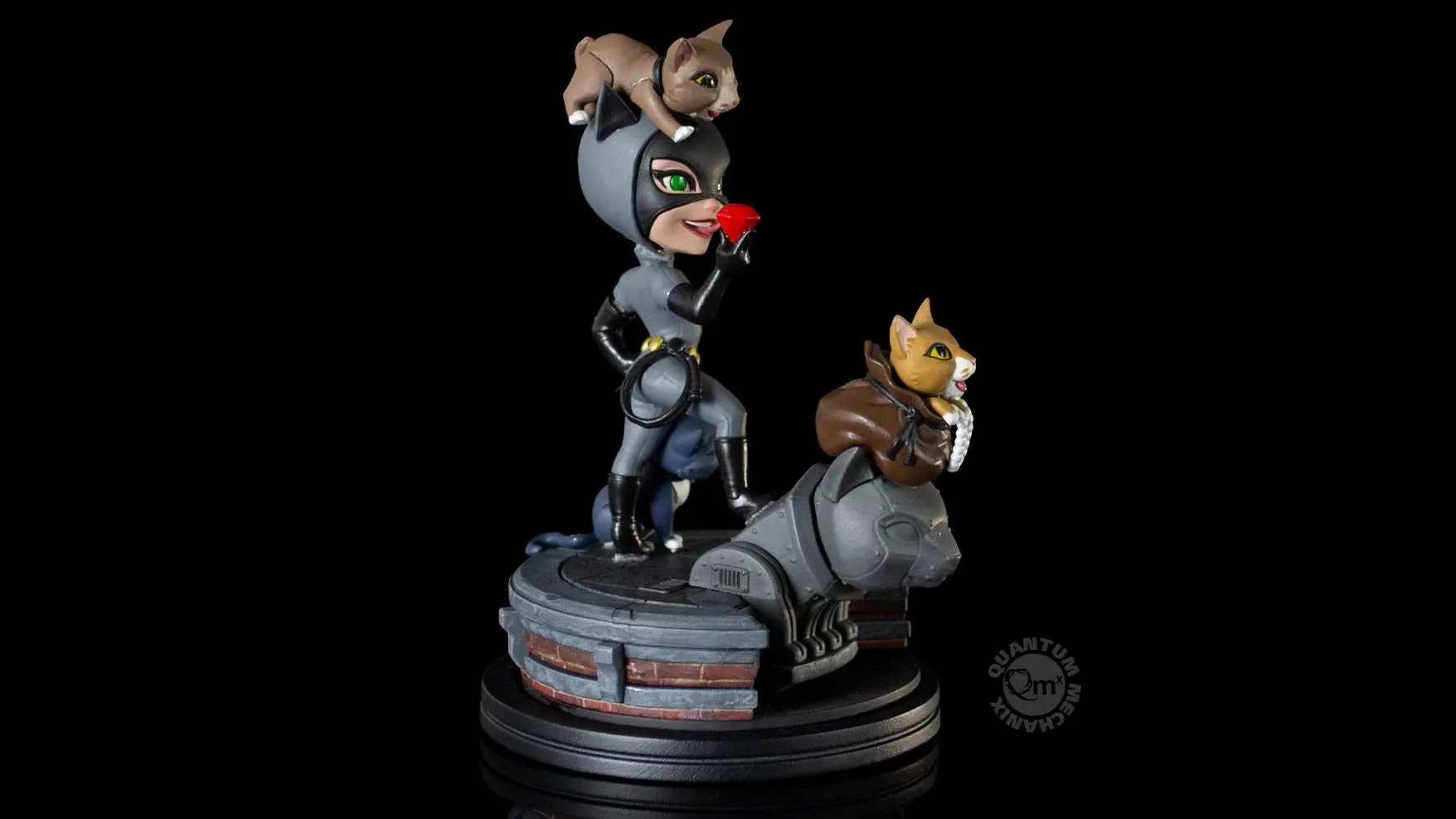 DC Comics Q-Fig Elite Figure Catwoman 12 cm product photo