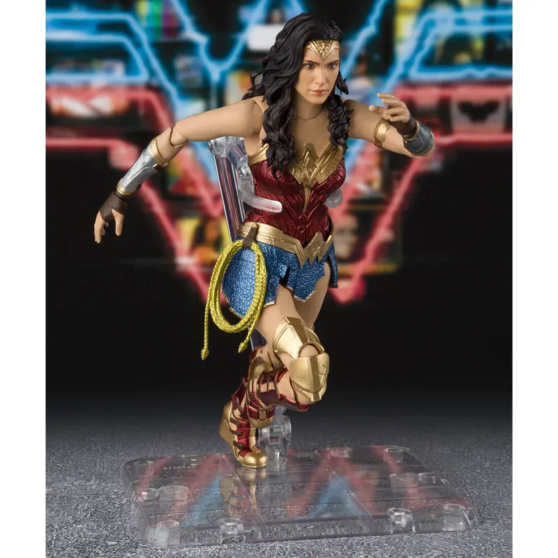 DC Comics Wonder Woman 1984 figure 15cm product photo