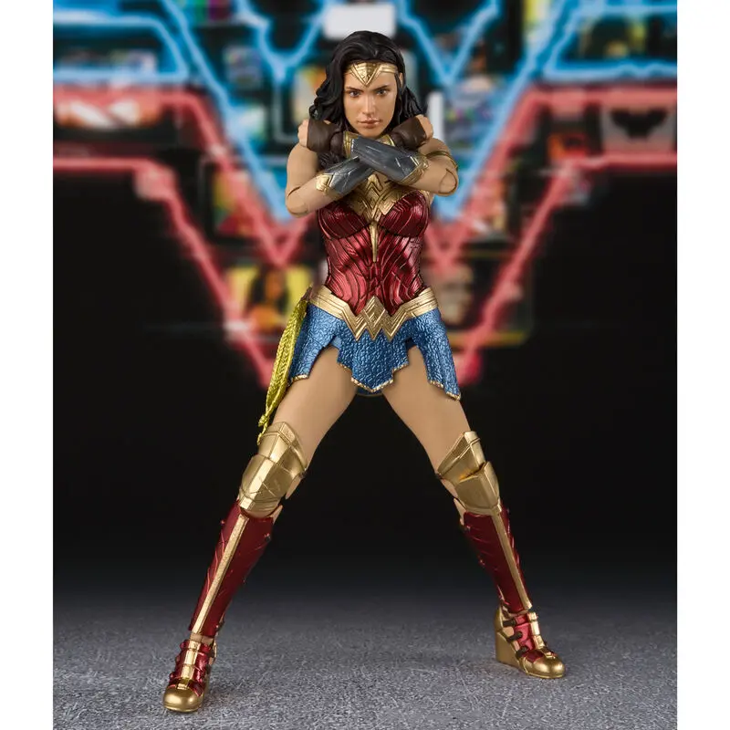 DC Comics Wonder Woman 1984 figure 15cm product photo