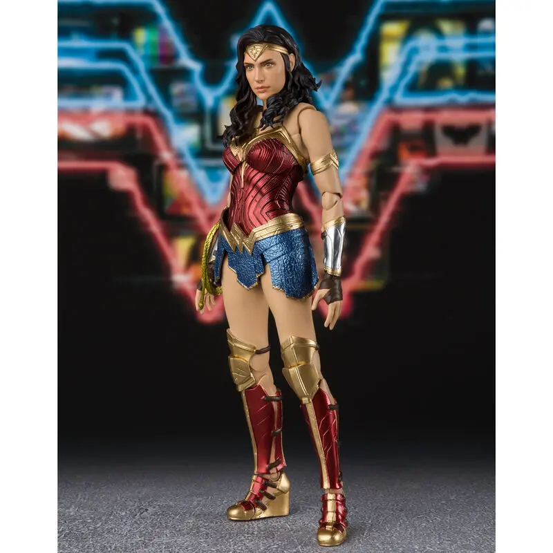 DC Comics Wonder Woman 1984 figure 15cm product photo