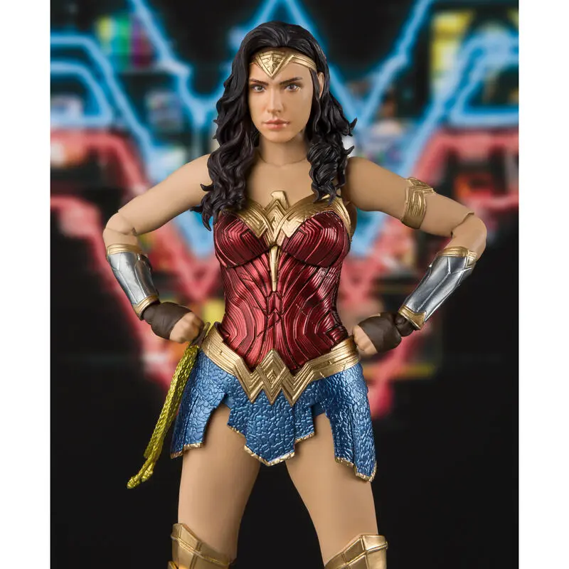 DC Comics Wonder Woman 1984 figure 15cm product photo