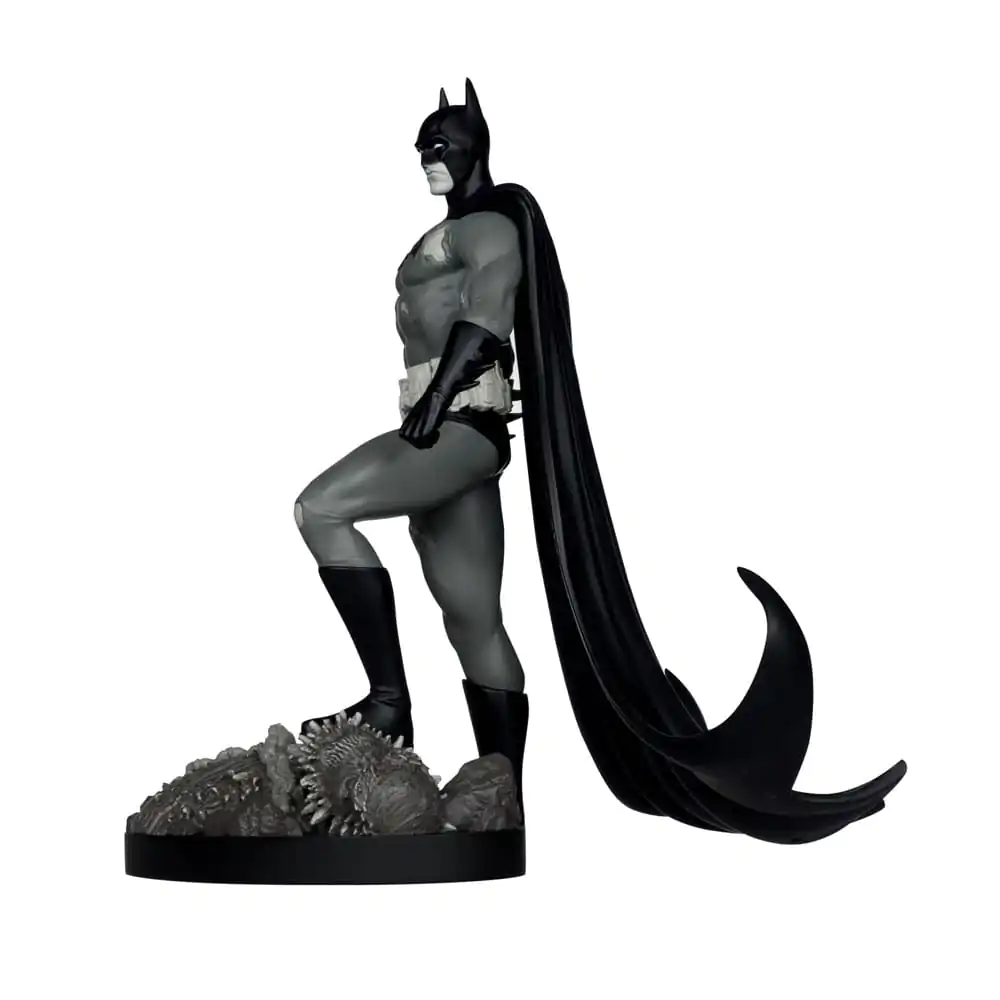 DC Direct Statue 1/10 Batman by Bjorn Barends (Black White) 18 cm product photo