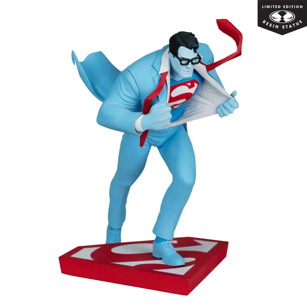 DC Direct Statue 1/10 Superman Red and Blue: Superman by Clayton Henry Limited Edition 16 cm product photo