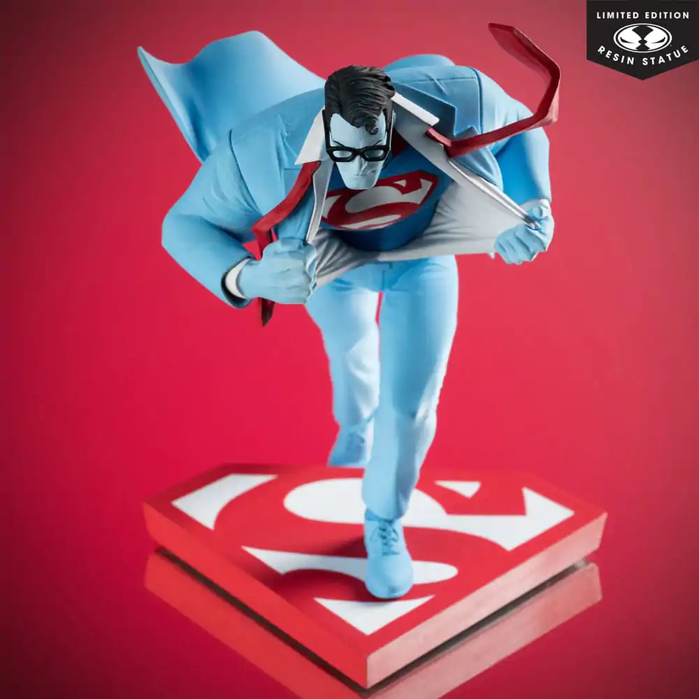 DC Direct Statue 1/10 Superman Red and Blue: Superman by Clayton Henry Limited Edition 16 cm product photo