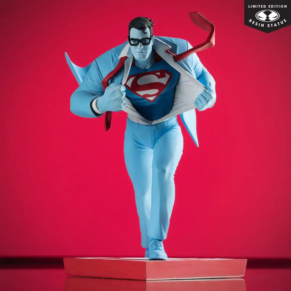 DC Direct Statue 1/10 Superman Red and Blue: Superman by Clayton Henry Limited Edition 16 cm product photo
