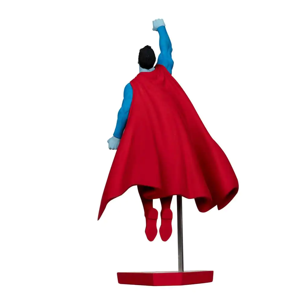 DC Direct Statue 1/10 Superman Red and Blue: Superman by Gary Frank Limited Edition 26 cm termékfotó