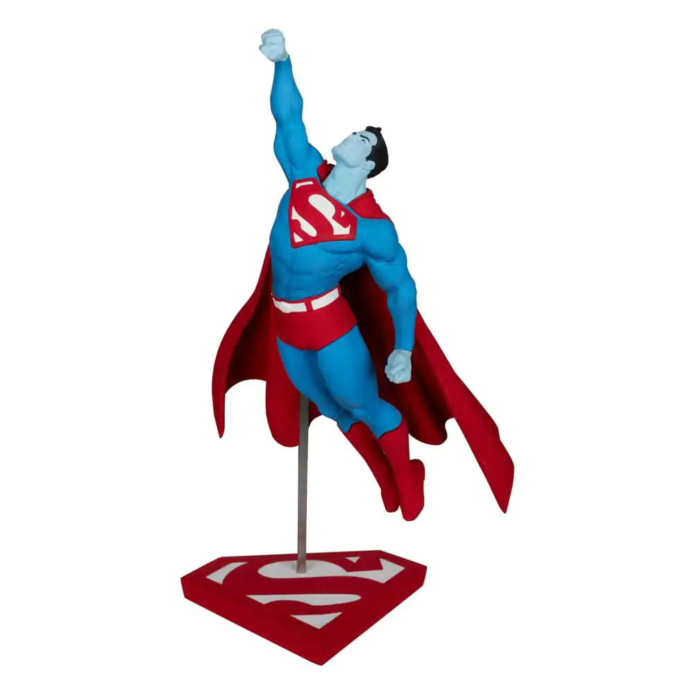 DC Direct Statue 1/10 Superman Red and Blue: Superman by Gary Frank Limited Edition 26 cm termékfotó