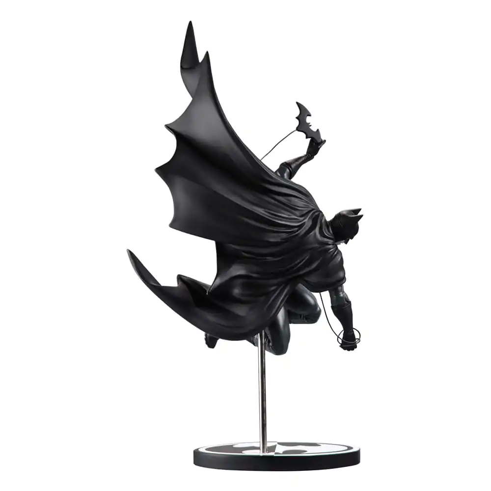 DC Direct Batman Black &amp; White Statue 1/10 Batman by Inhyuk Lee 25 cm product photo