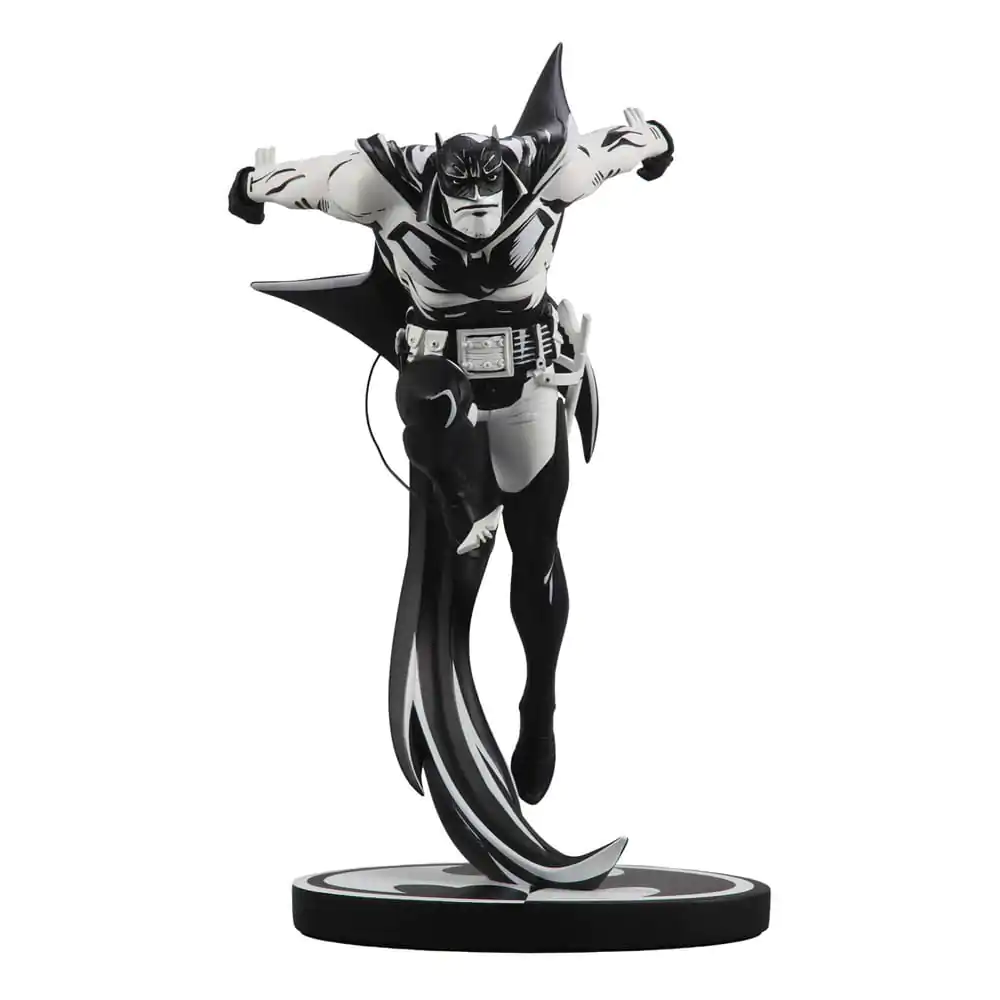 DC Direct Resin Statue Batman Black &amp; White White Knight by Sean Murphy 23 cm product photo