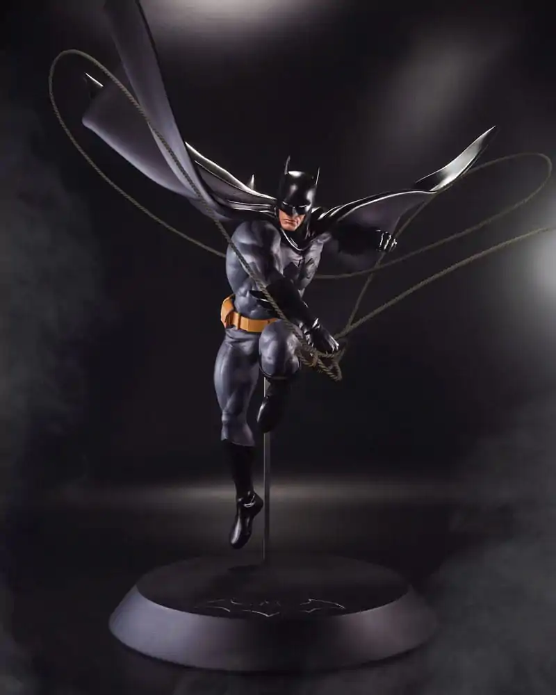 DC Direct Resin Statue DC Designer Series Batman (by Dan Mora) 40 cm product photo