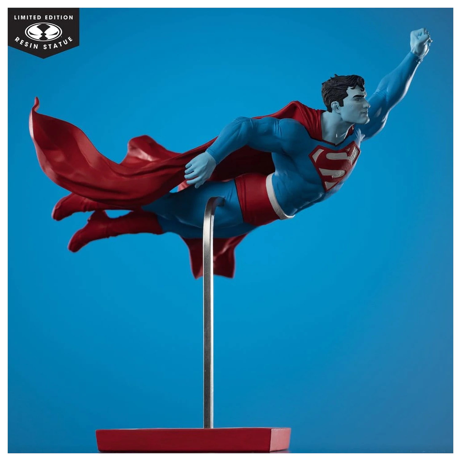 DC Direct Superman Red & Blue Statue 1/10 Superman by Lee Bermejo 26 cm product photo