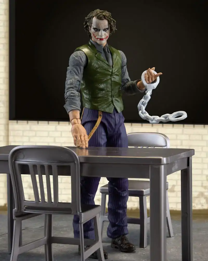 DC Multiverse Action Figure The Joker (Jail Cell Variant) (The Dark Knight) (Gold Label) 18 cm termékfotó