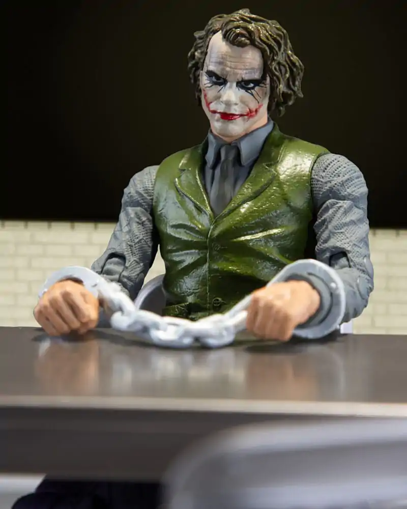 DC Multiverse Action Figure The Joker (Jail Cell Variant) (The Dark Knight) (Gold Label) 18 cm termékfotó