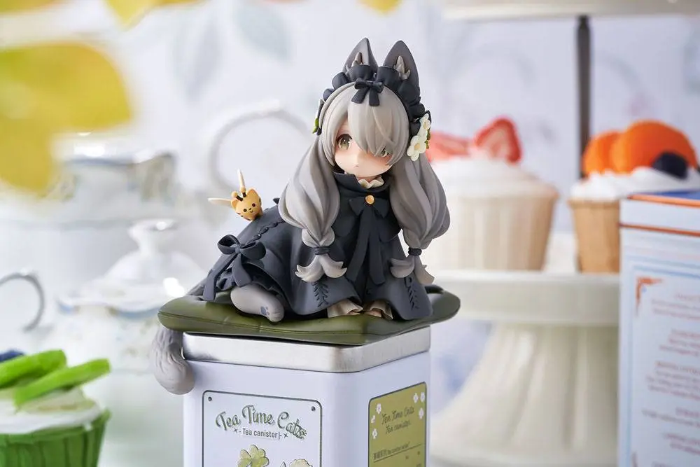 Decorated Life Collection PVC Statue Tea Time Cats British Shorthair 18 cm product photo
