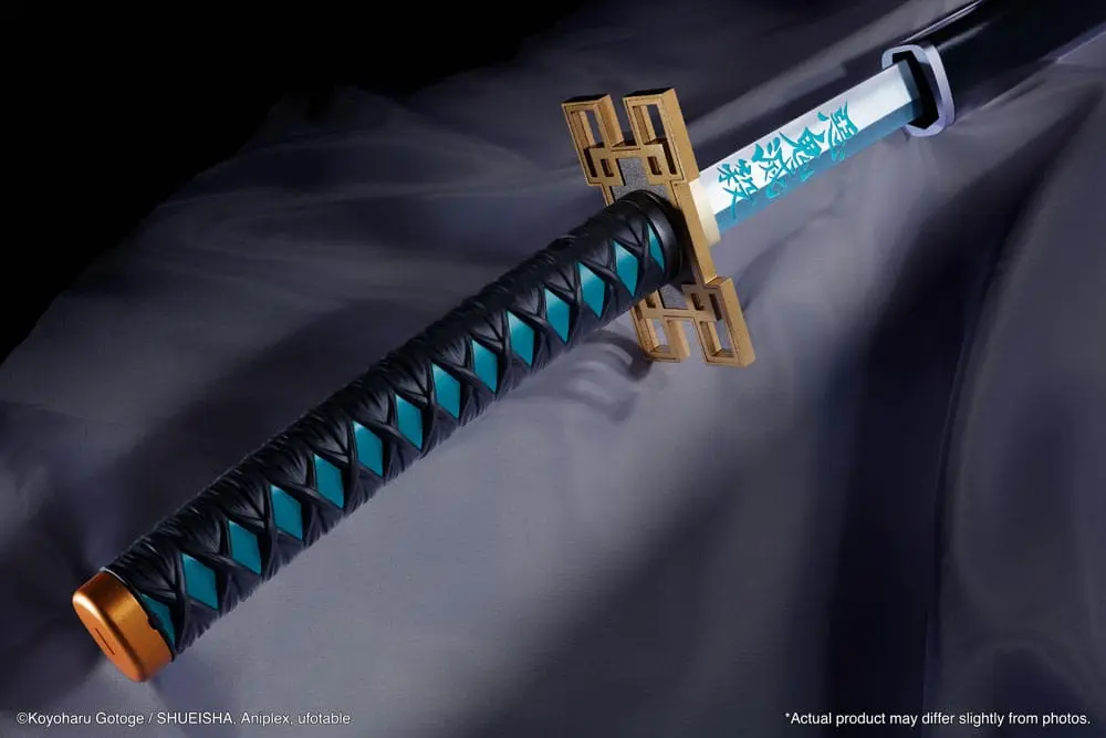 Demon Slayer: Kimetsu no Yaiba Proplica Replica 1/1 Nichirin Sword (Muichiro Tokito) 91 cm termékfotó