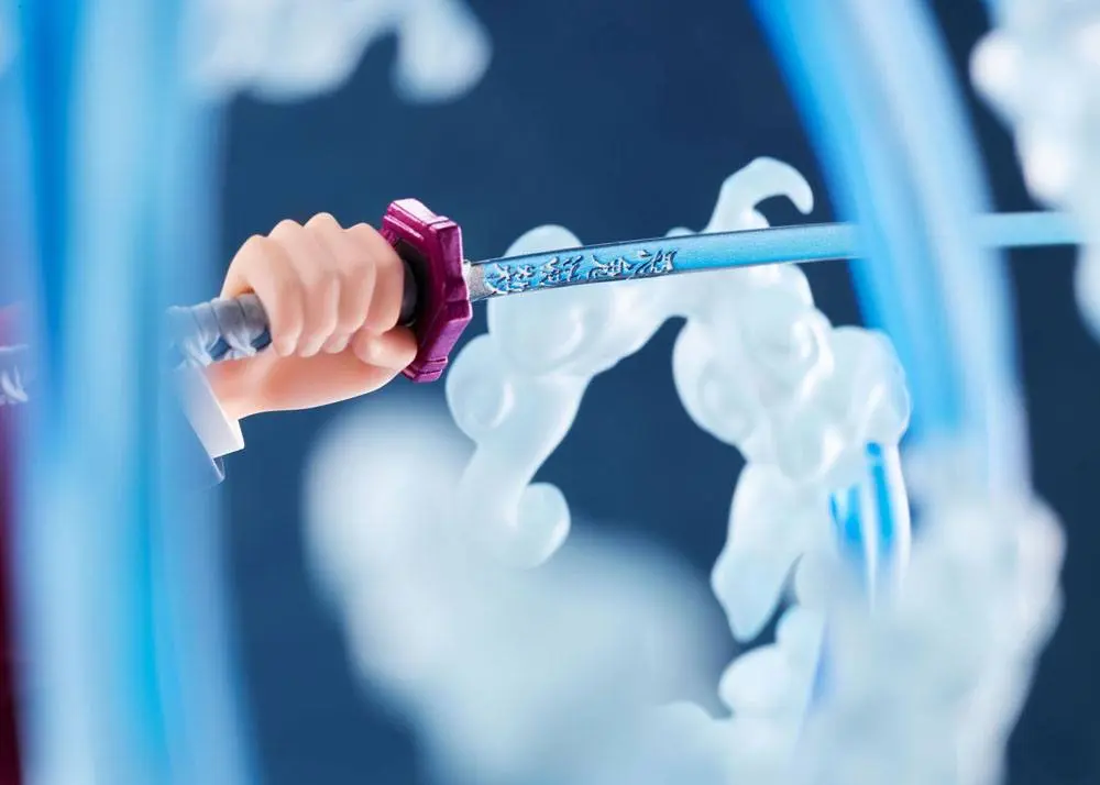 Demon Slayer: Kimetsu no Yaiba Statue 1/8 Giyu Tomioka 22 cm product photo