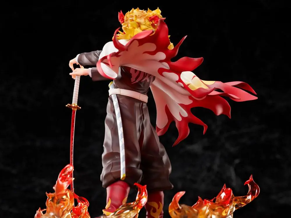Demon Slayer: Kimetsu no Yaiba Statue 1/8 Mugen Train Kyojuro Rengoku 20 cm product photo
